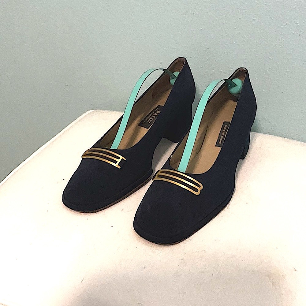 Vintage/Bally loafers/made in Switzerland/38 1/2 E /navy/gold logo